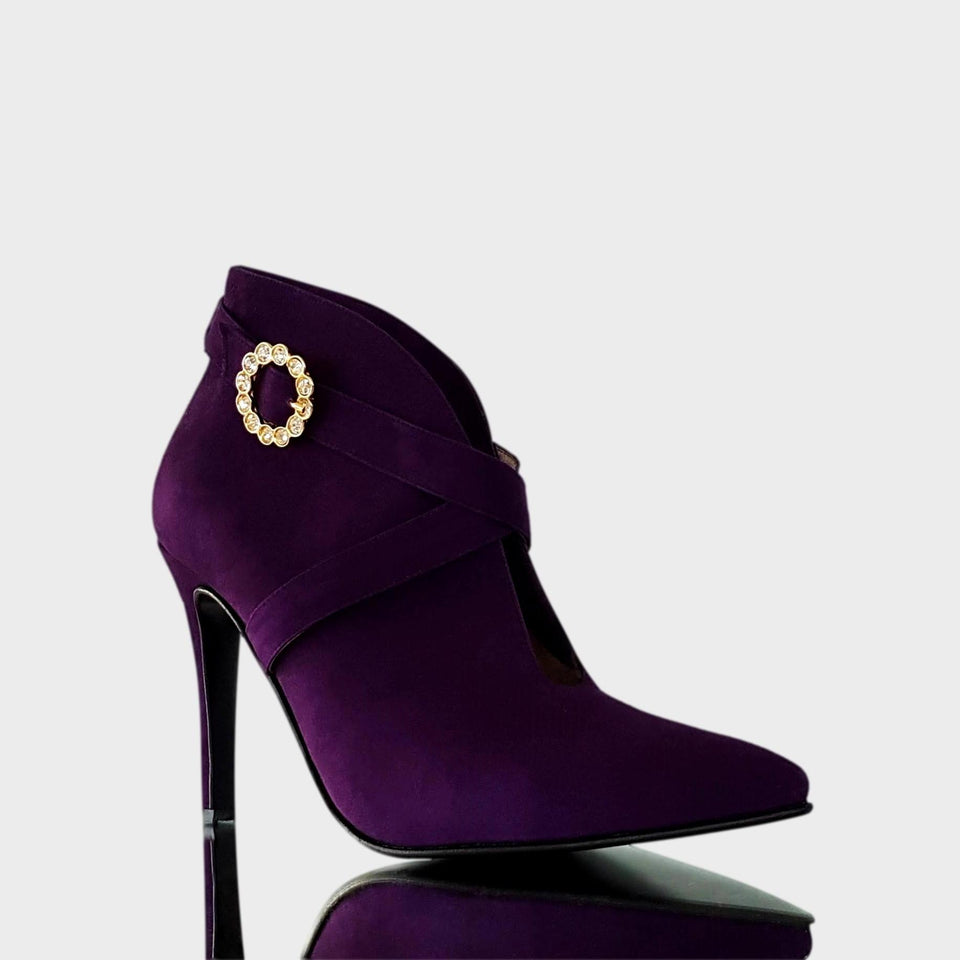 Zapatos abotinados ante púrpura NINA